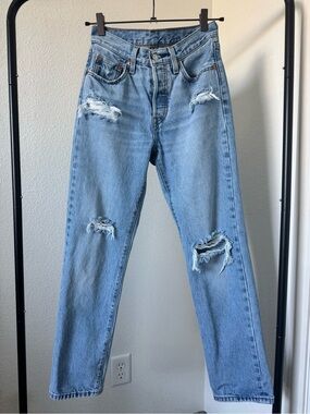 Levi's 501 Premium Distressed Straight Leg Jeans - Light Wash - Size 25